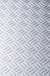 用刷子挠老师脚心,学生挠老师脚心，校园暴力引深思-1