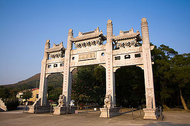 女生露奶头和尿口,公共意外，隐私暴露引关注-1