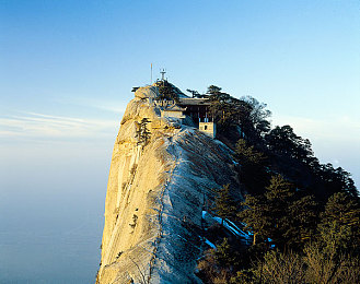 打扑克奶子巨大,扑克新玩法走红，趣味竞技引关注-1