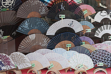 黄版app,应用新宠：生活娱乐社交一网打尽-4