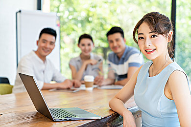 美女图片什么都不穿,视觉盛宴，独特美学走红网络-2