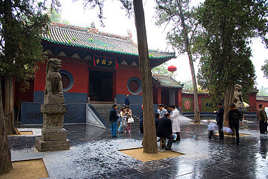 gogogo大胆艺术风格分析报告,艺术新潮流：揭秘gogogo大胆风格魅力-2