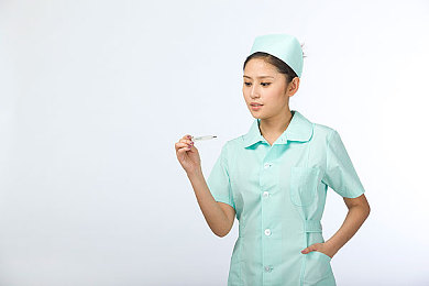 美女坐帅哥坤,浪漫邂逅，游戏新体验-3