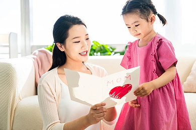 免费看美女脱内衣脱内裤的APP,APP新玩法，互动女神评选引爆潮流-3