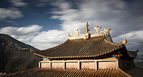 台湾妹子中文娱乐网,台湾新游《梦幻仙境》上线，探索奇幻冒险-4