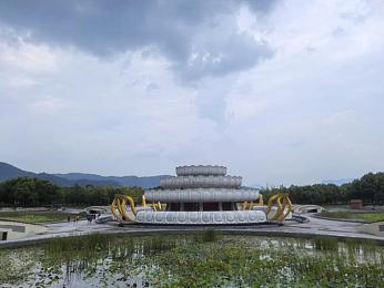 18黄爆禁色,奇幻世界冒险之旅，游戏新宠吸睛无数-3