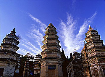 十八岁晚上禁看软件大全,揭秘：晚间禁用软件，守护青少年成长环境-1