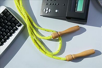 黄污网,游戏新宠：动作冒险大作备受期待-4