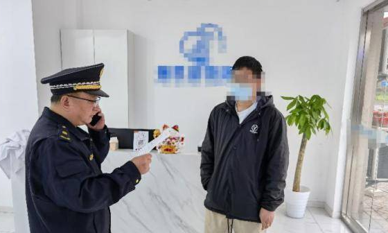 手下留猫！宠物医院“无证行医”被执法部门当场叫停